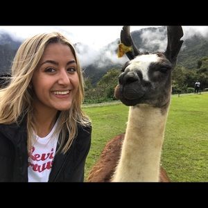 Meet your Posher, Isabella